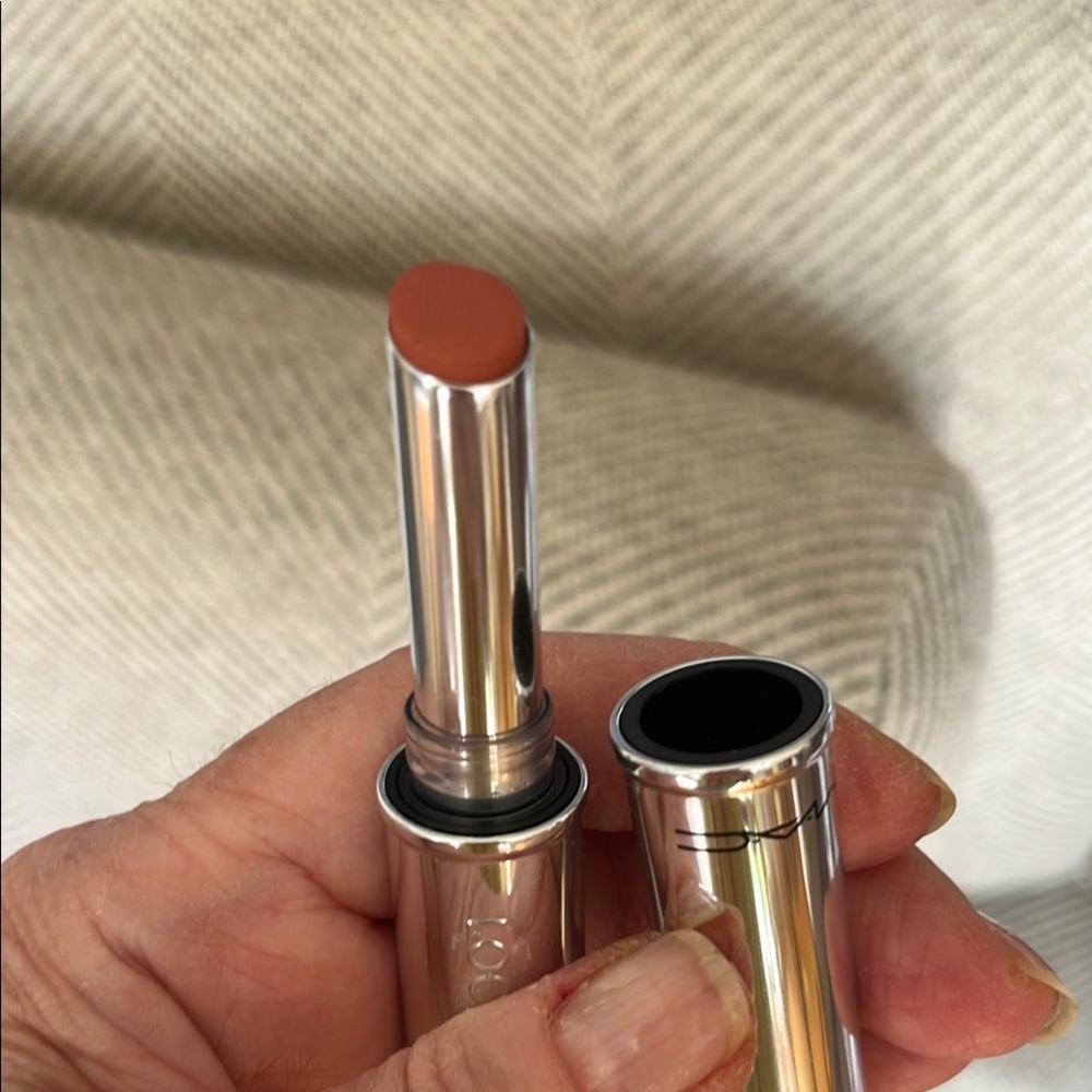 MAC Cosmetics Brown Lipstick Long-Lasting Formula: #60 Mull it over and over.